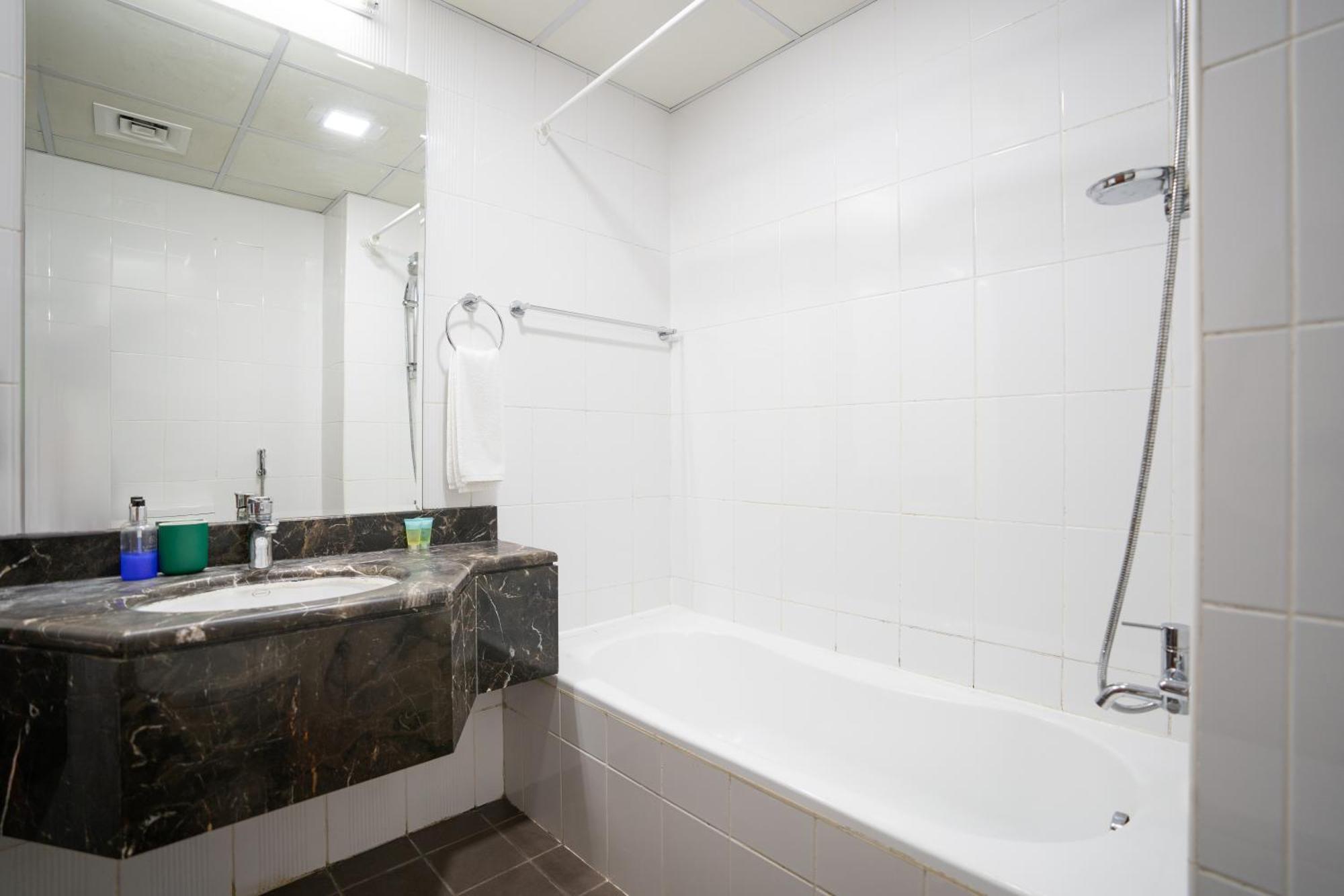 Rh- Perfect Downtown Getaway For Couple, Near Dubai Mall Экстерьер фото
